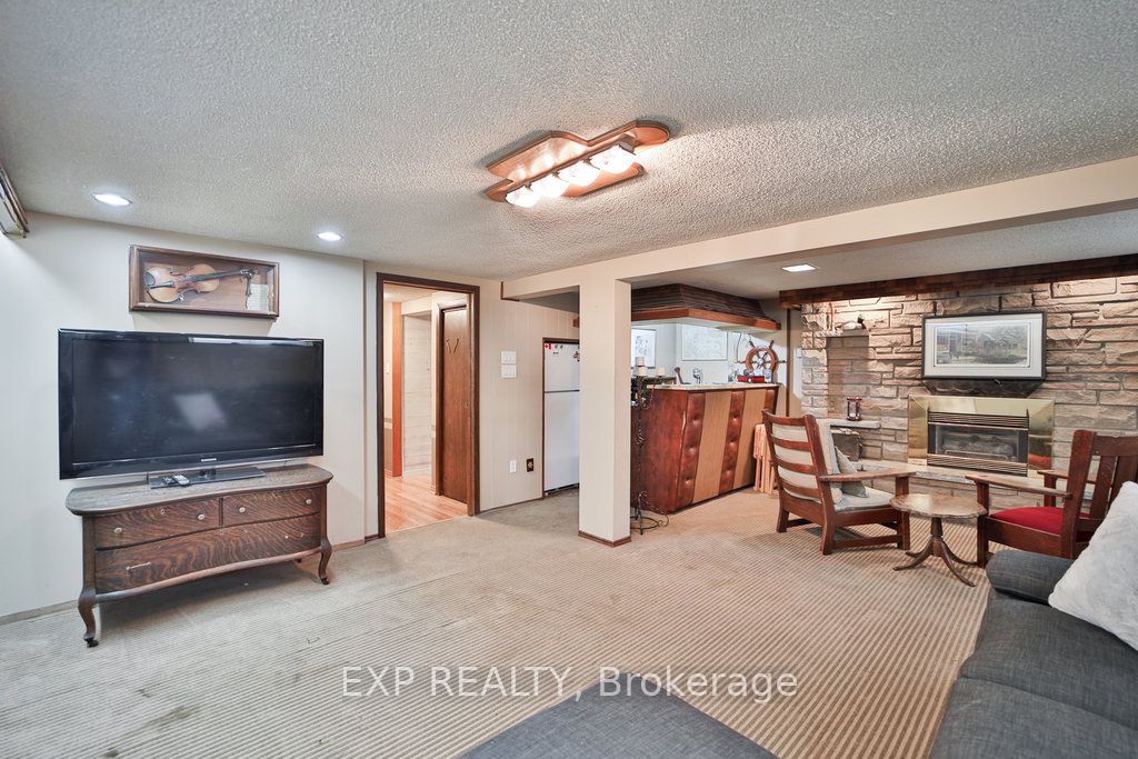 233 Sand Road