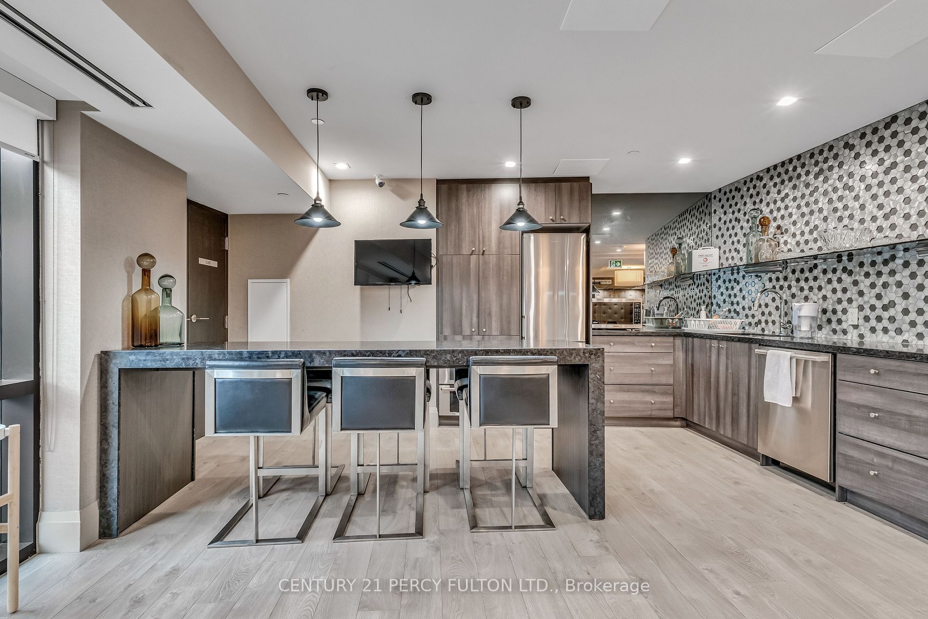 6235 Main Street #417