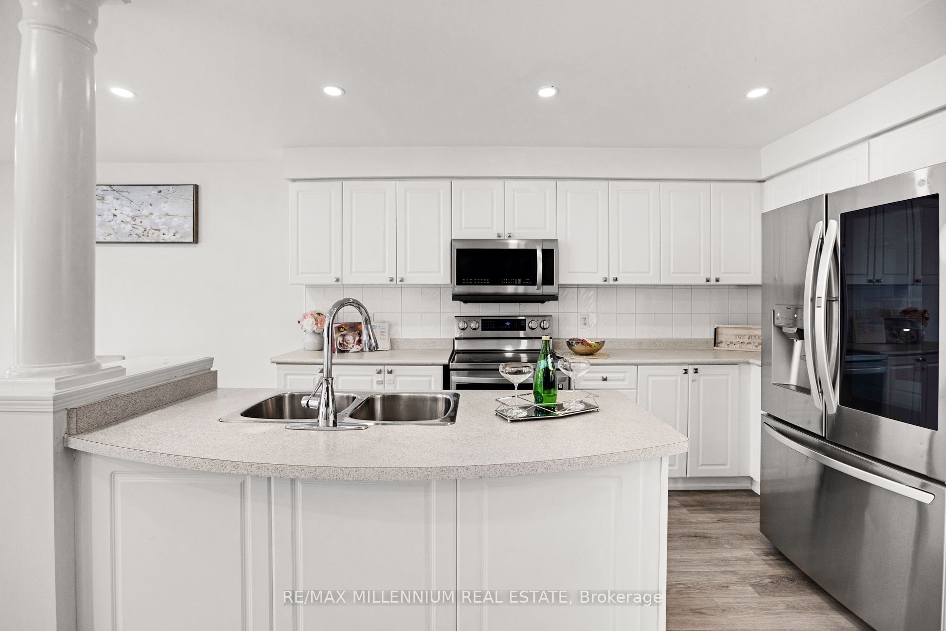 21 Casabel Dr