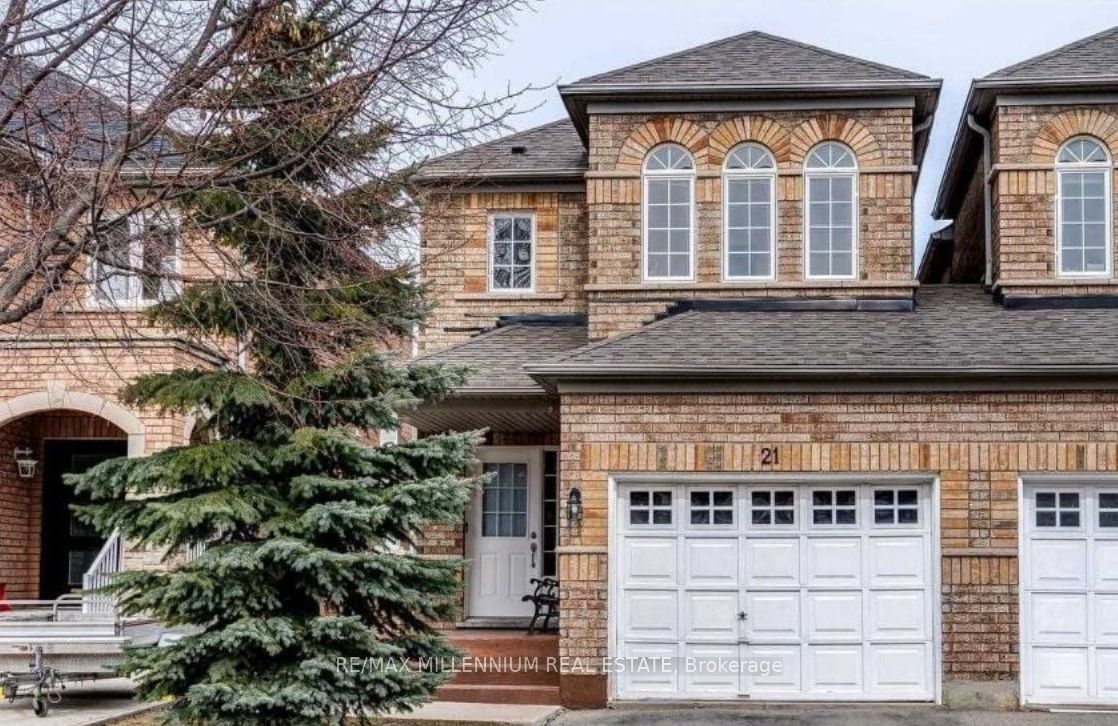 21 Casabel Dr