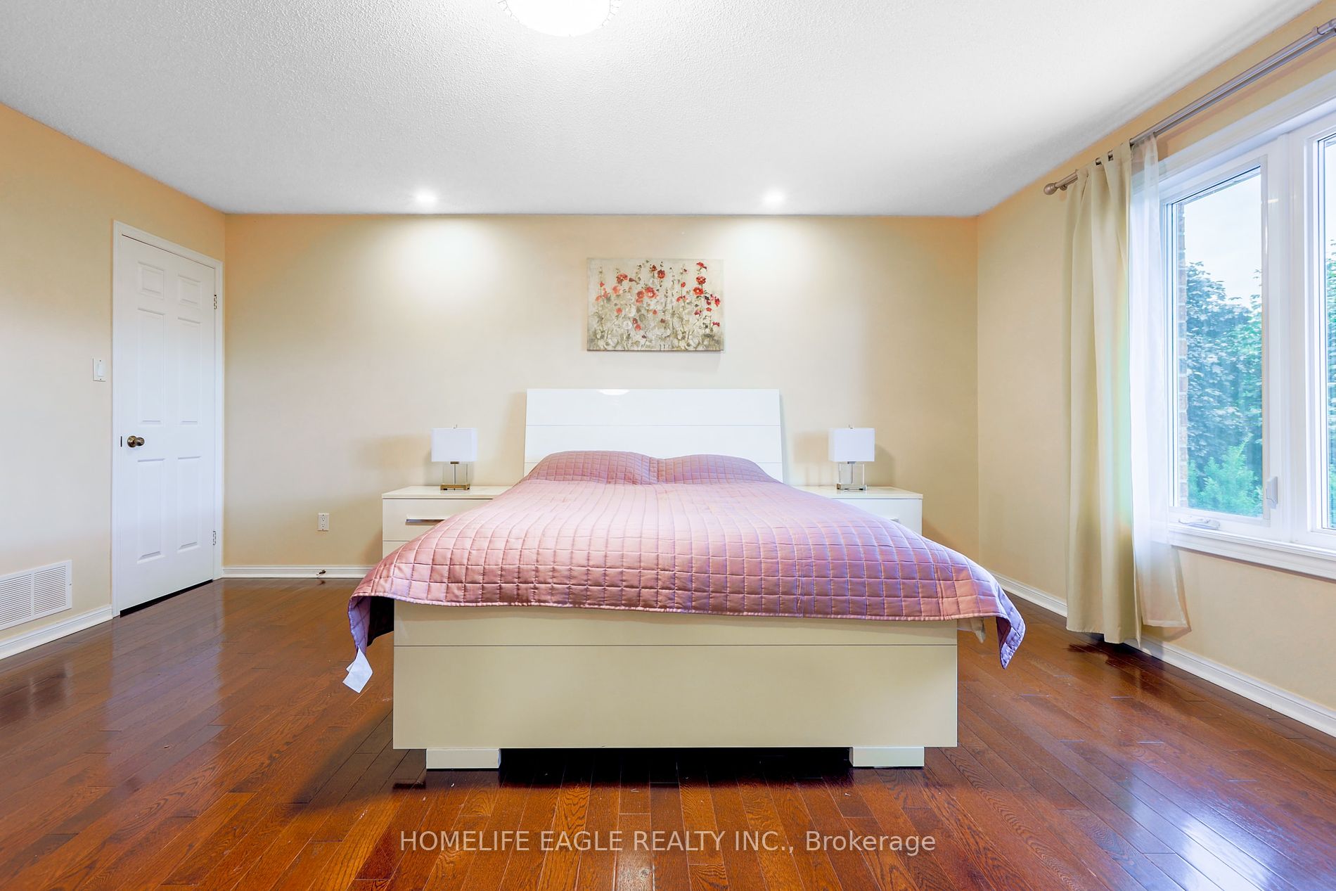 440 Warren Rd