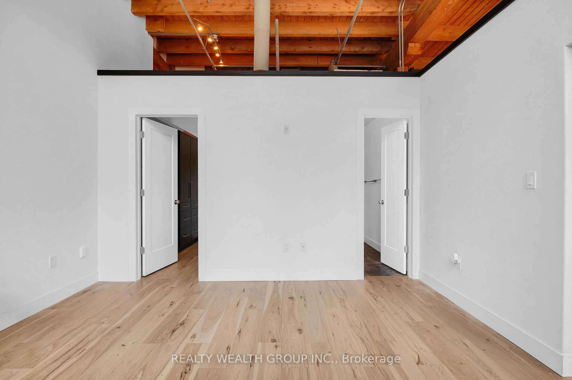 543 Timothy St, #319