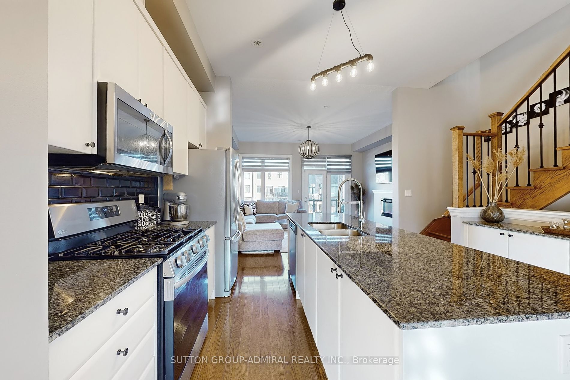 251 Thomas Cook Ave