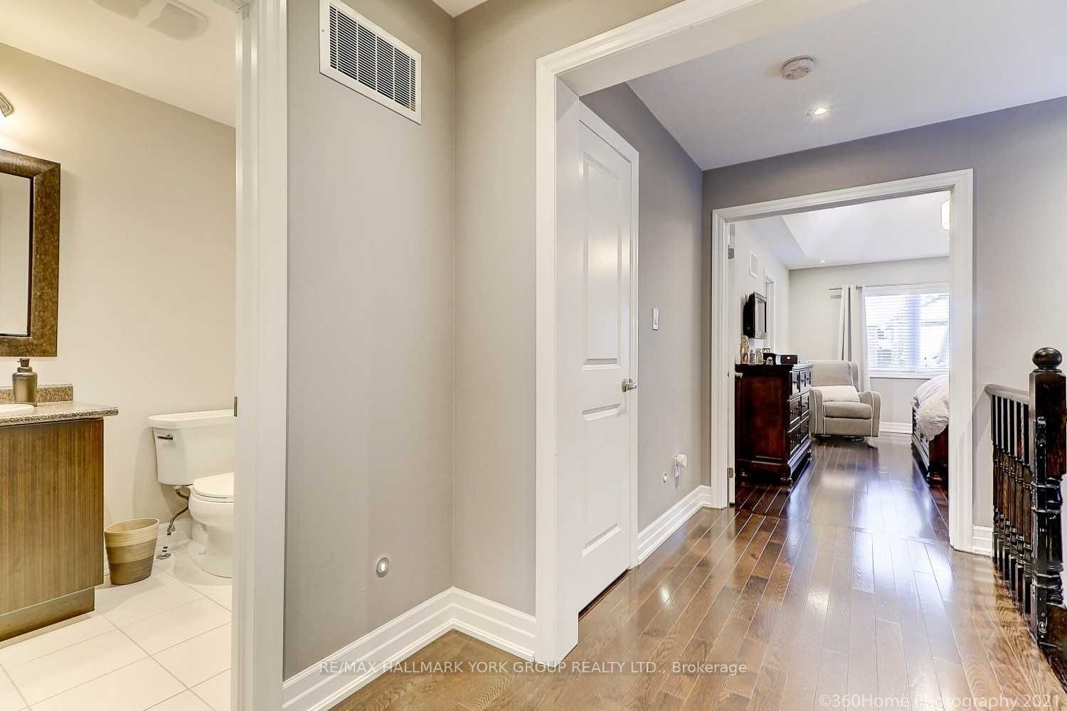 63 Alex Campbell Cres Dr