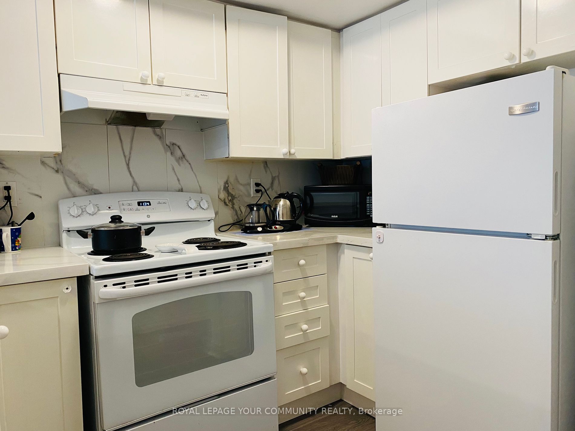 316 John St, #262