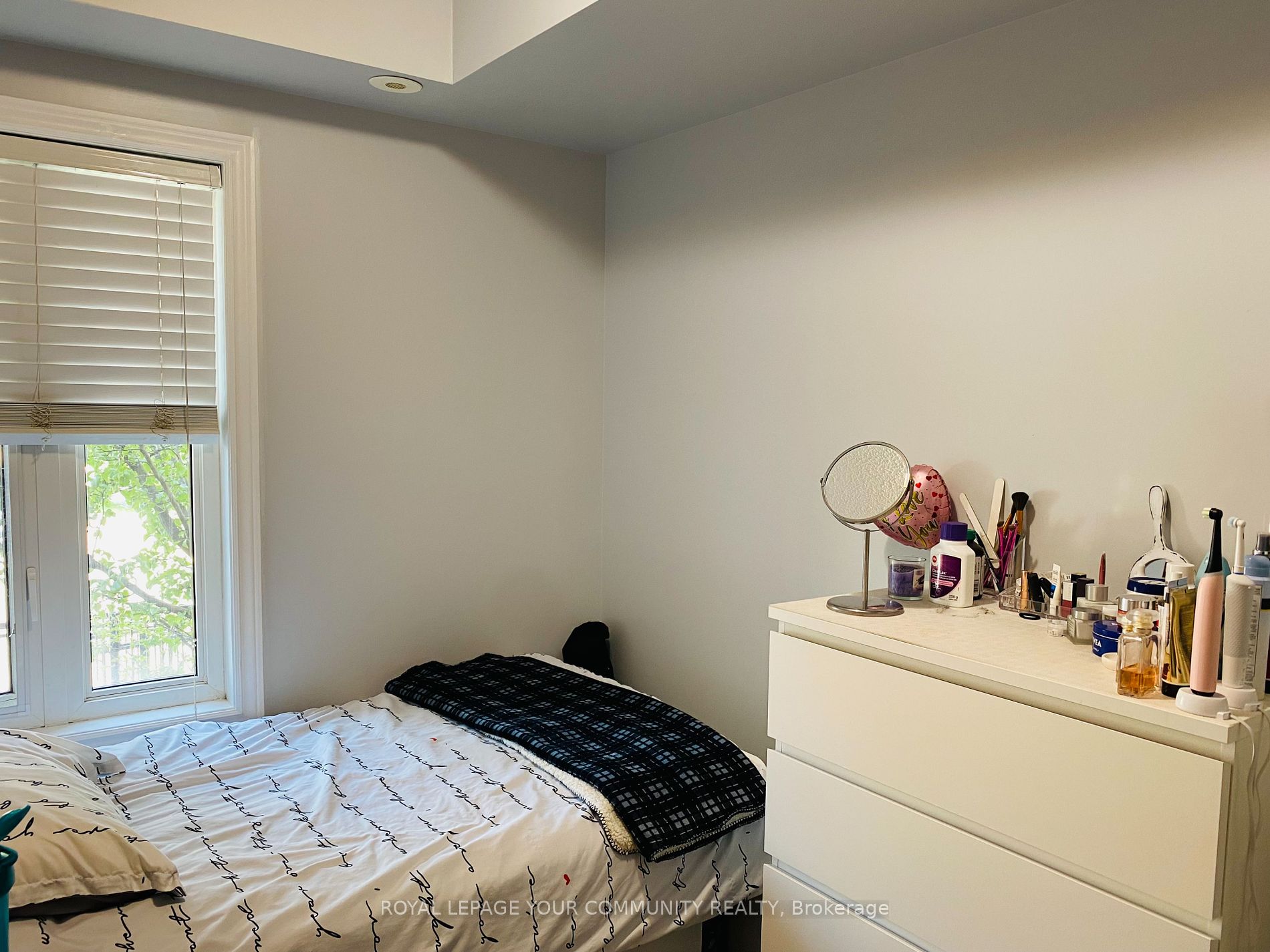 316 John St, #262