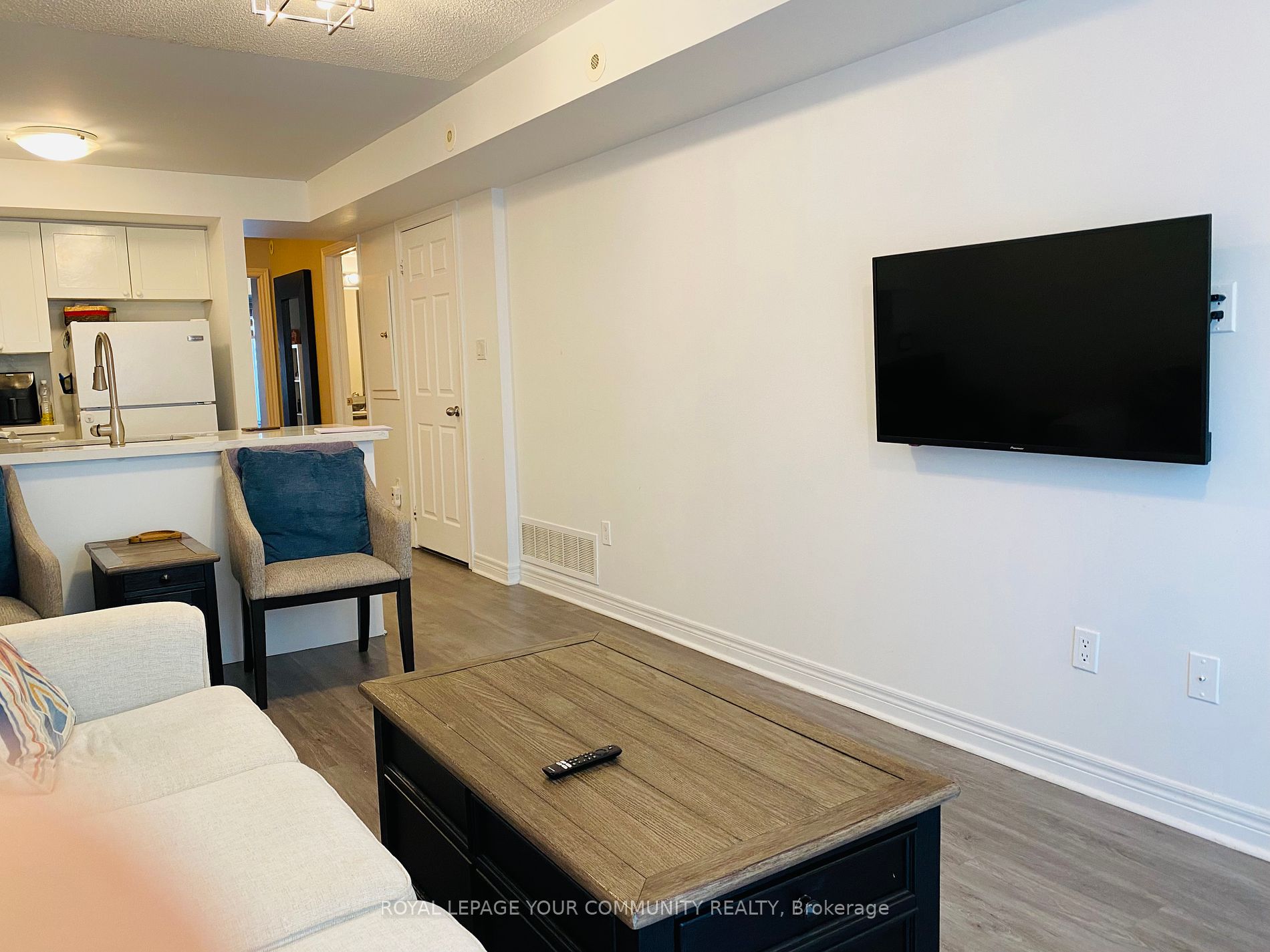 316 John St, #262