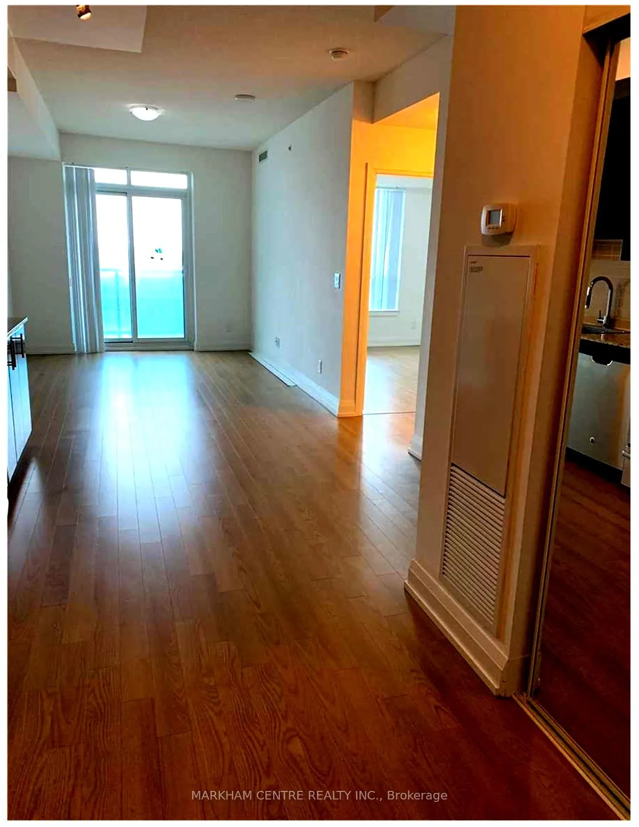 7171 Yonge St, #1805