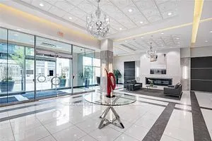 7171 Yonge St, #1805