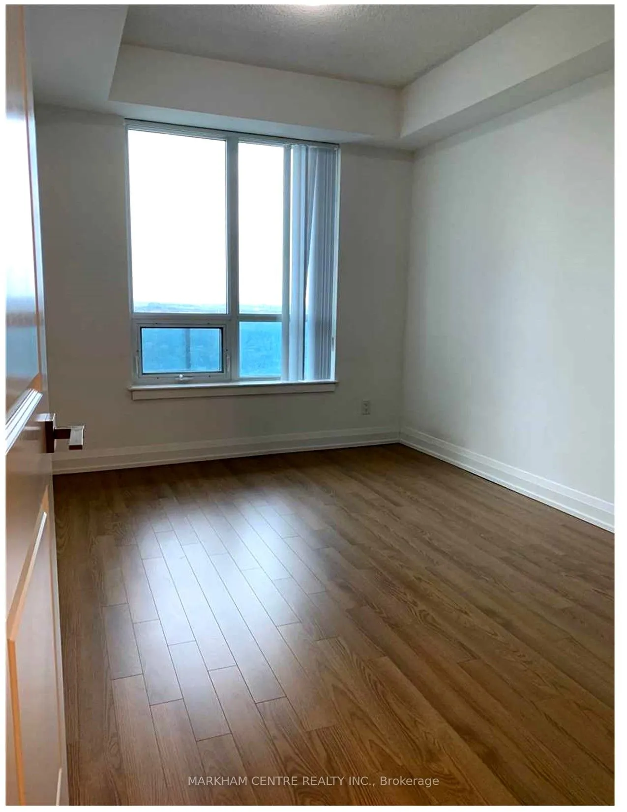 7171 Yonge St, #1805
