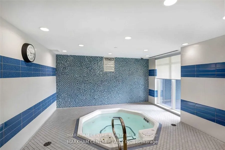 7171 Yonge St, #1805