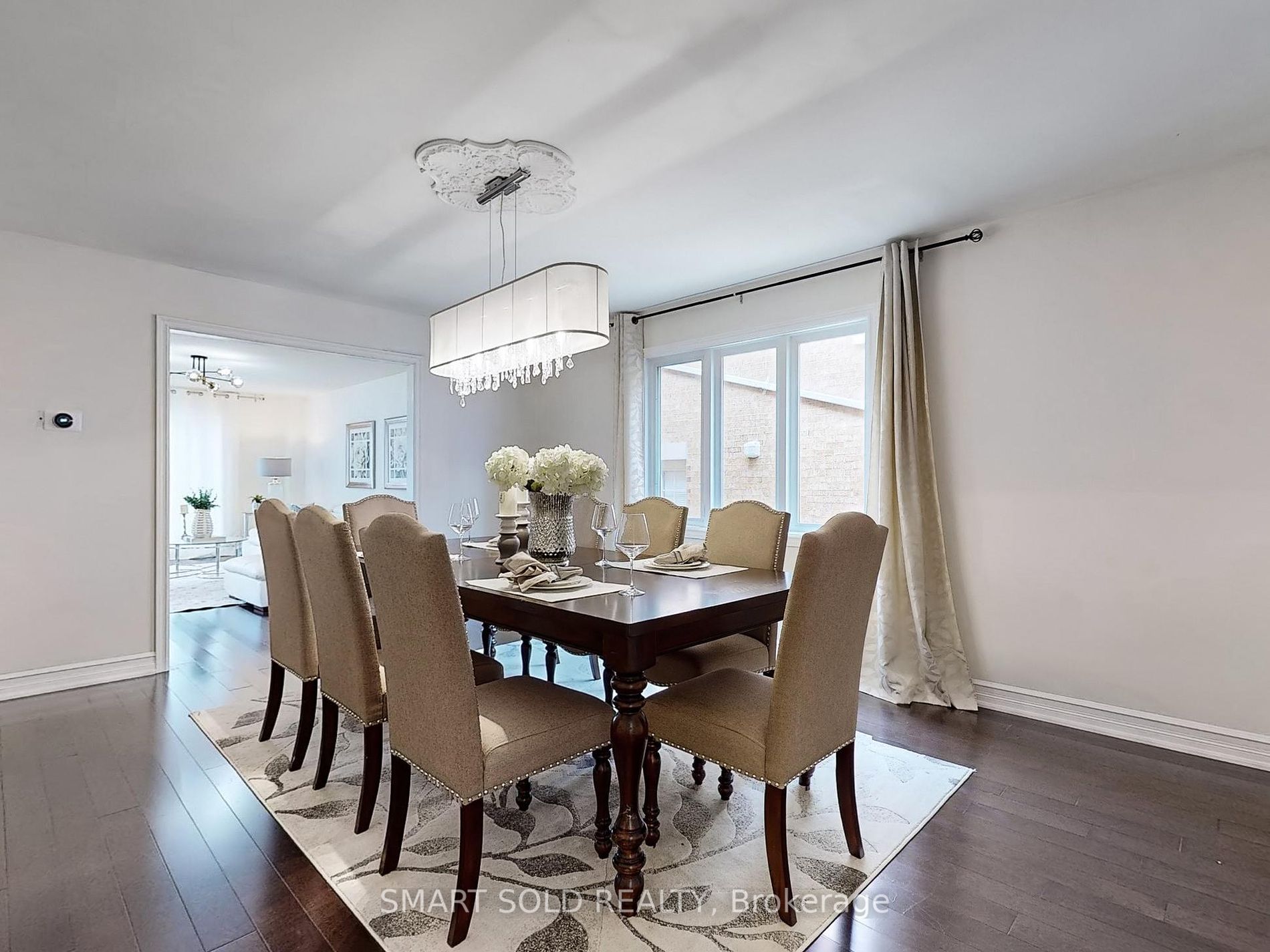 805 Lockwood Circ