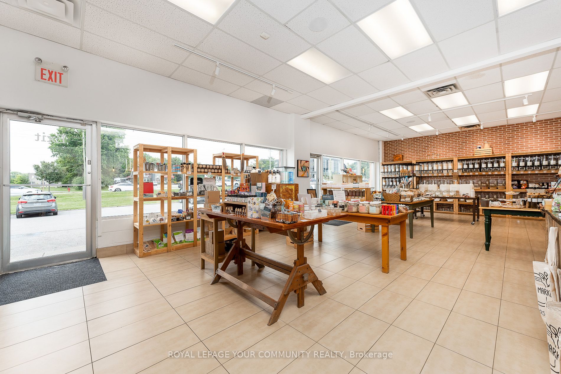 16700 Bayview Ave, #10 & 12