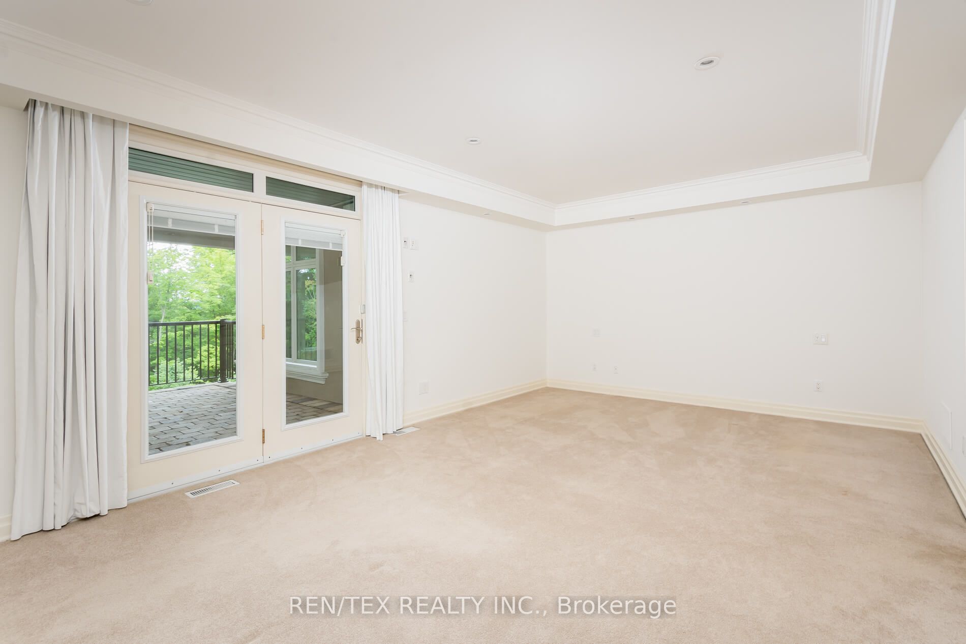 90 Klein's Cres