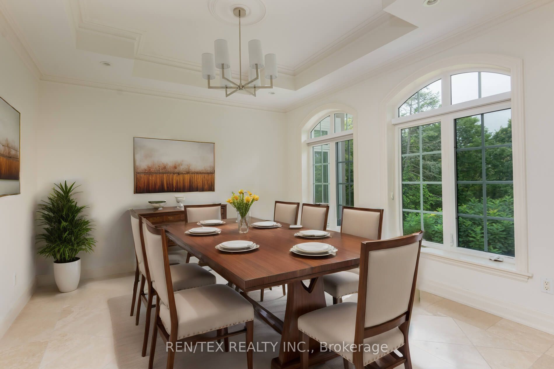 90 Klein's Cres
