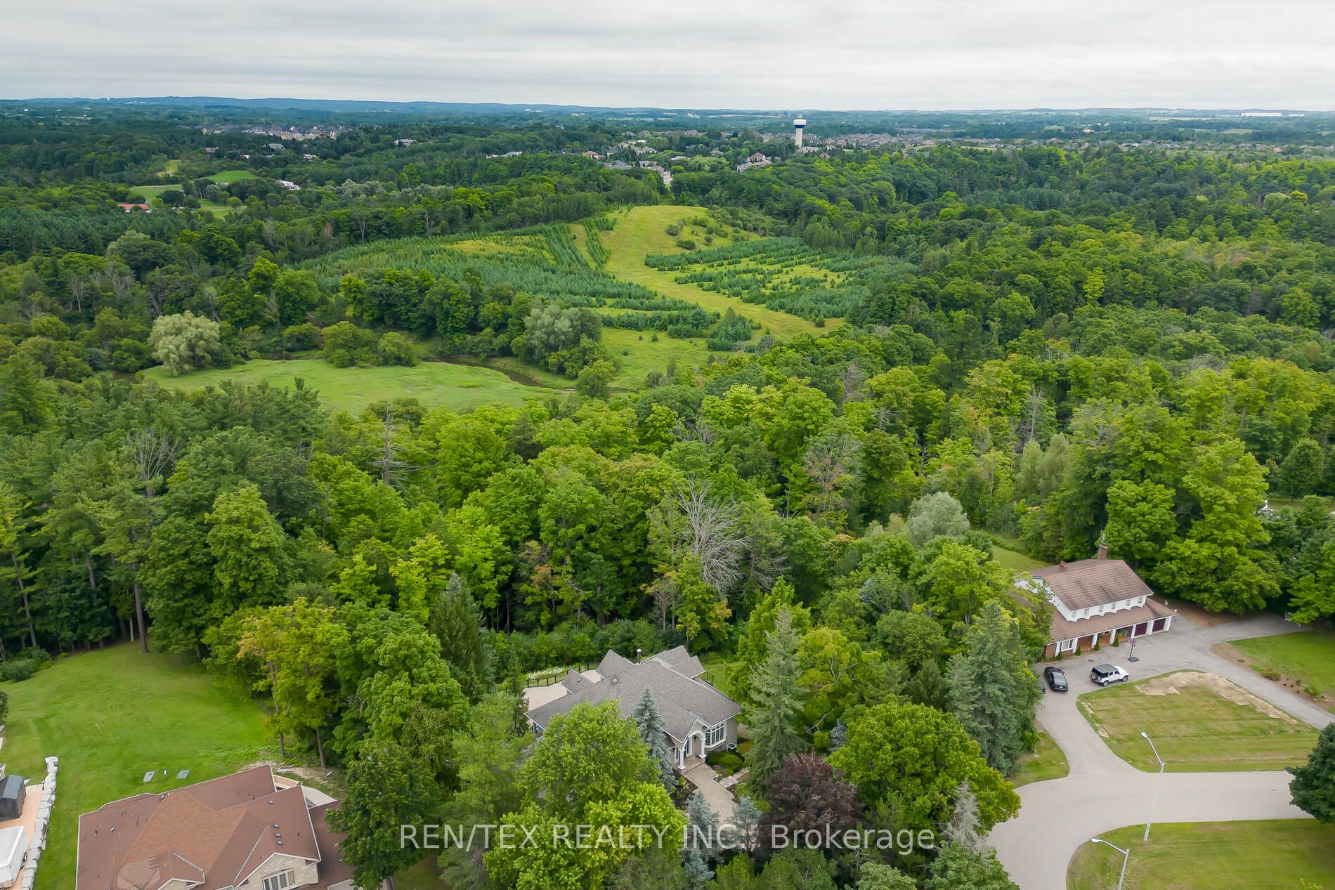 90 Klein's Cres