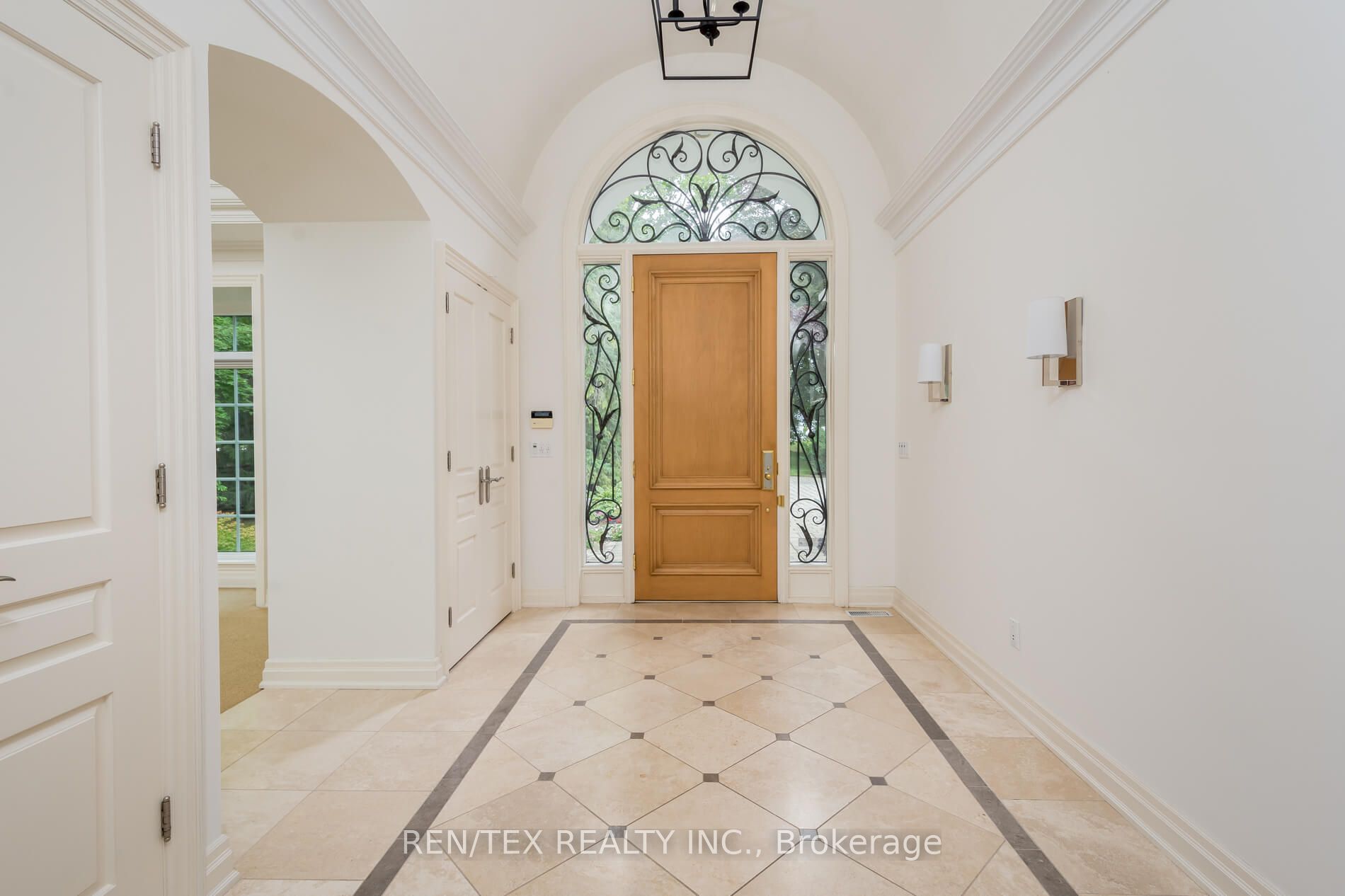 90 Klein's Cres