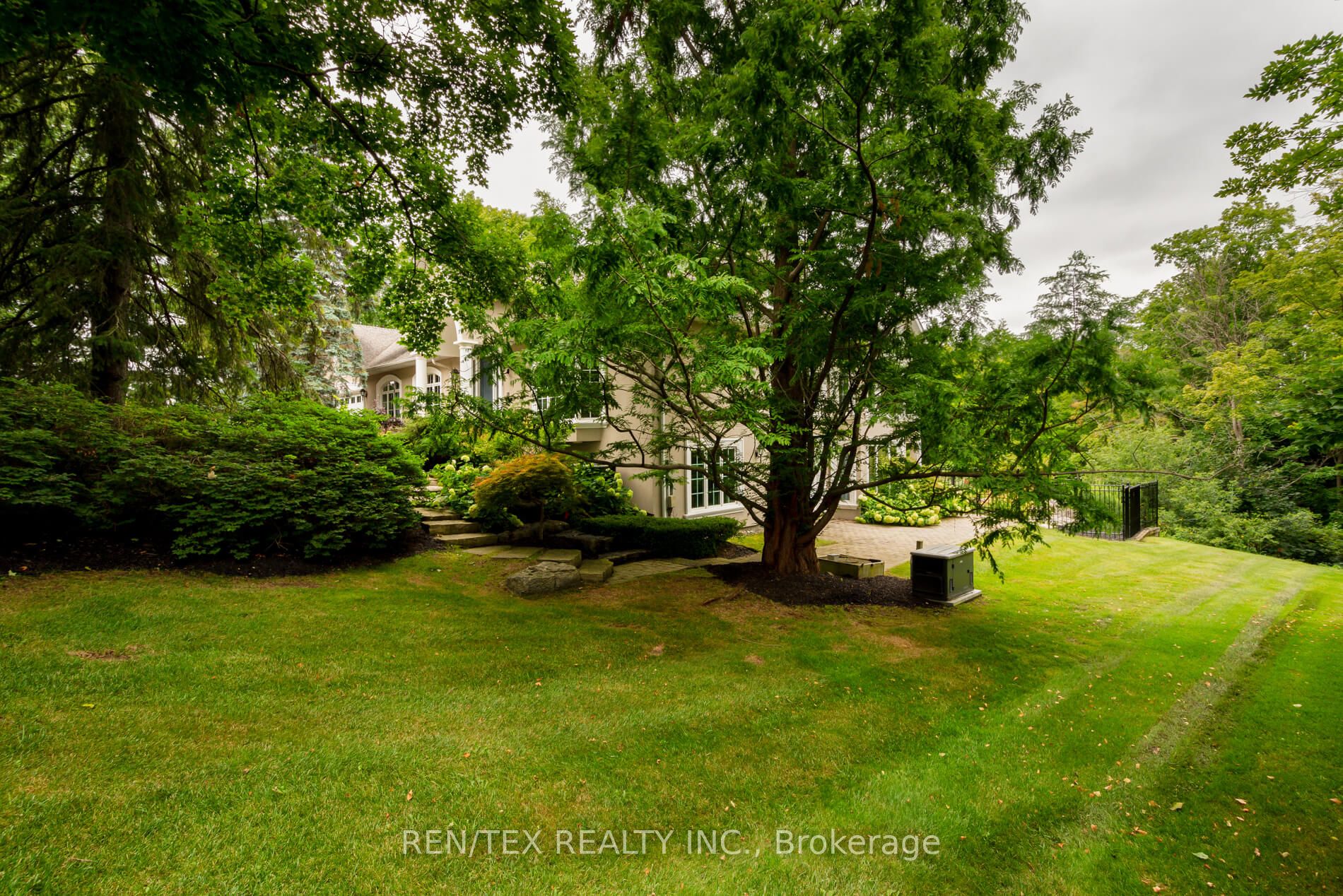 90 Klein's Cres