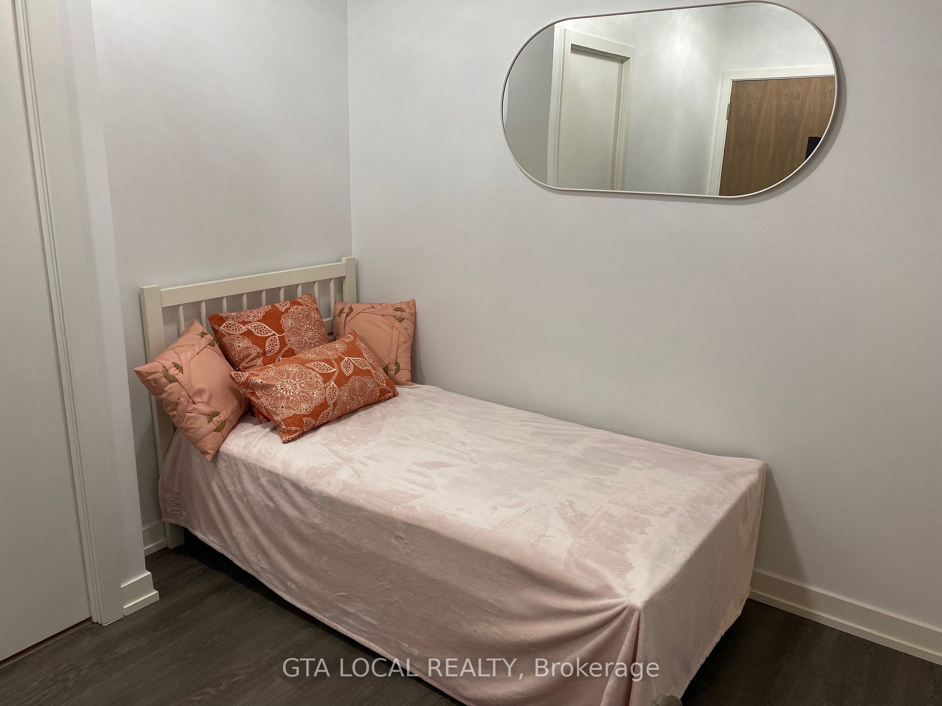 1 Grandview Ave, #503