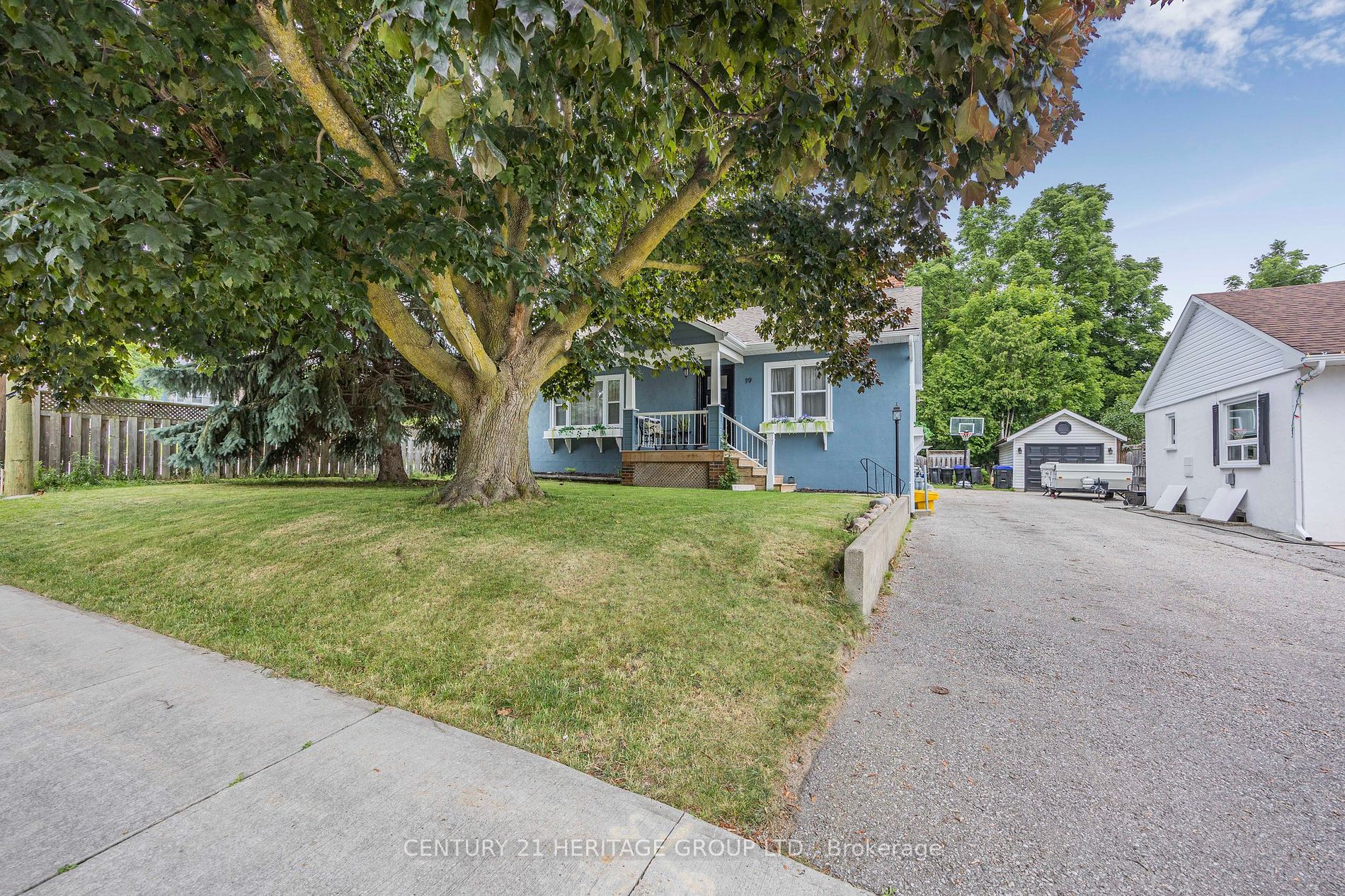 19 Scanlon Ave