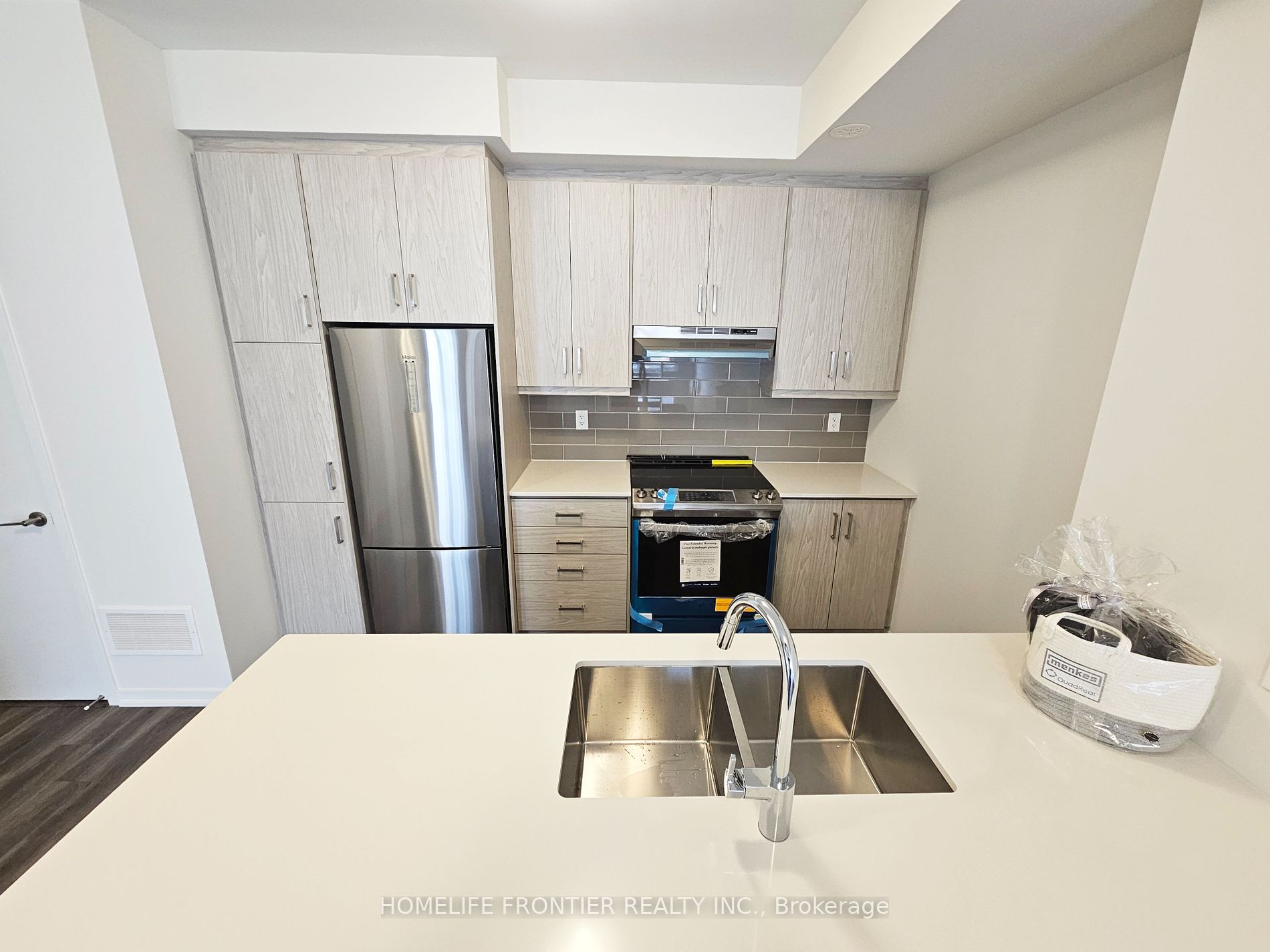 140 Honeycrisp Cres, #TH 295
