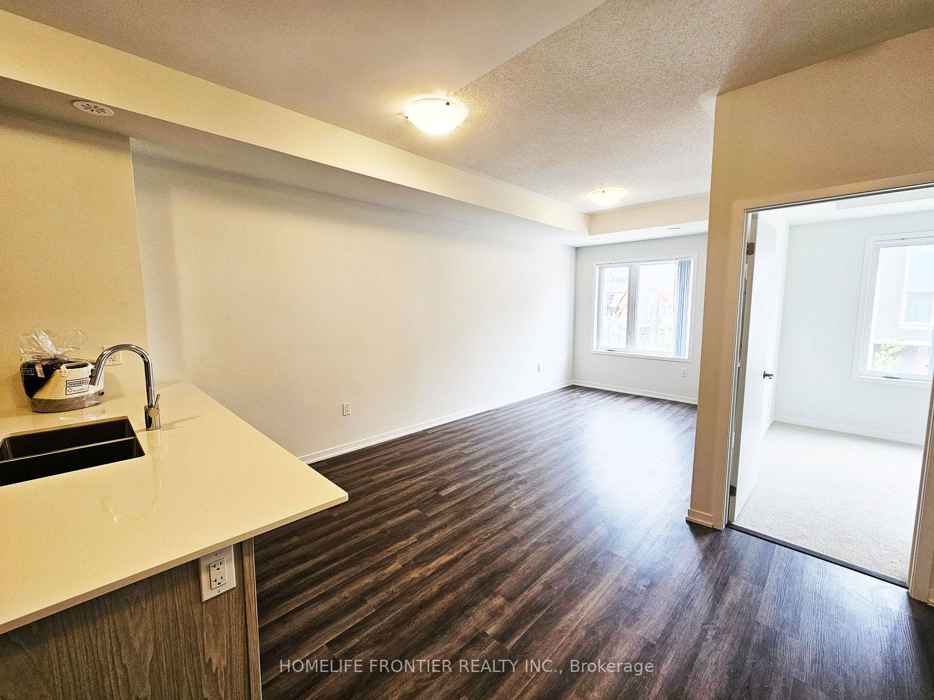 140 Honeycrisp Cres, #TH 295