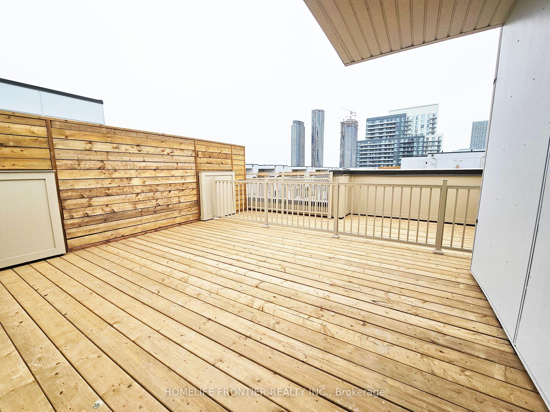 140 Honeycrisp Cres, #TH 295