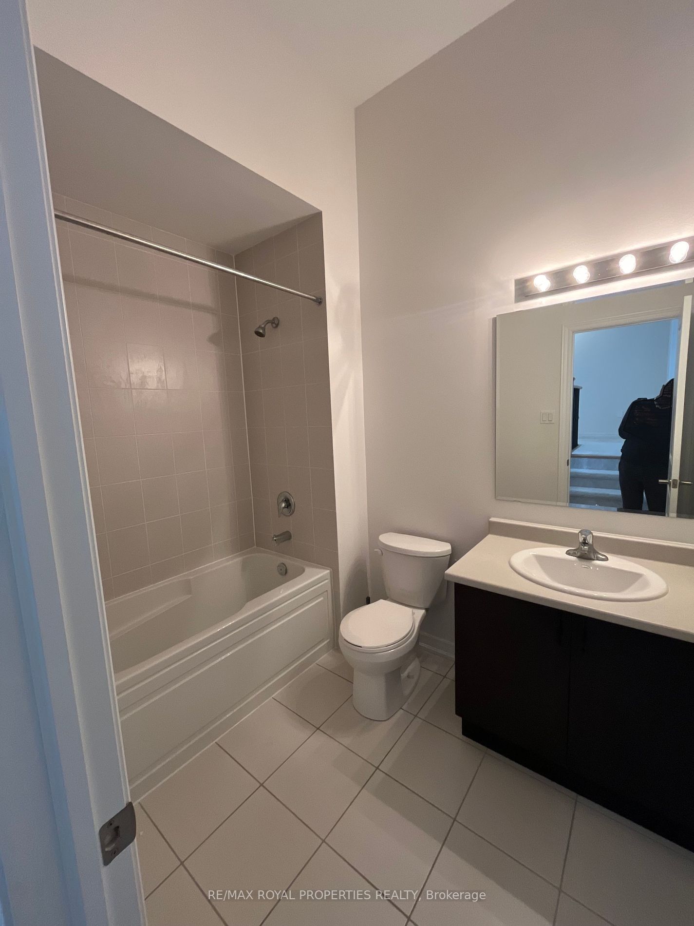 59 Wakefield Blvd