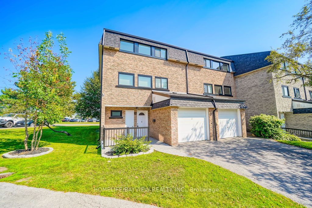 12 Poplar Cres, #34