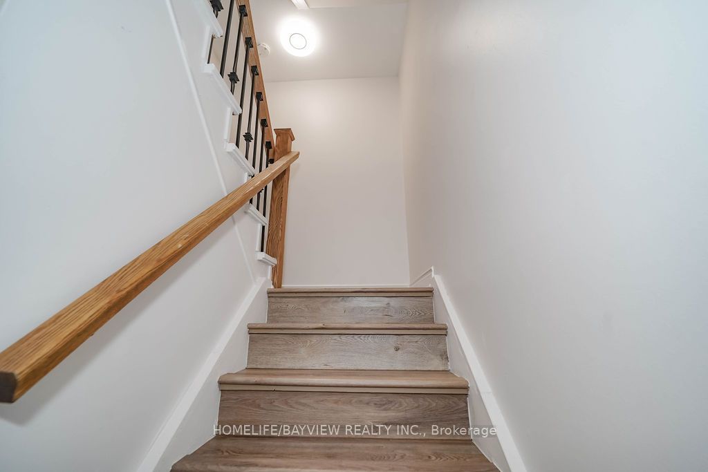 12 Poplar Cres, #34