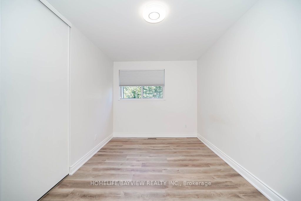 12 Poplar Cres, #34