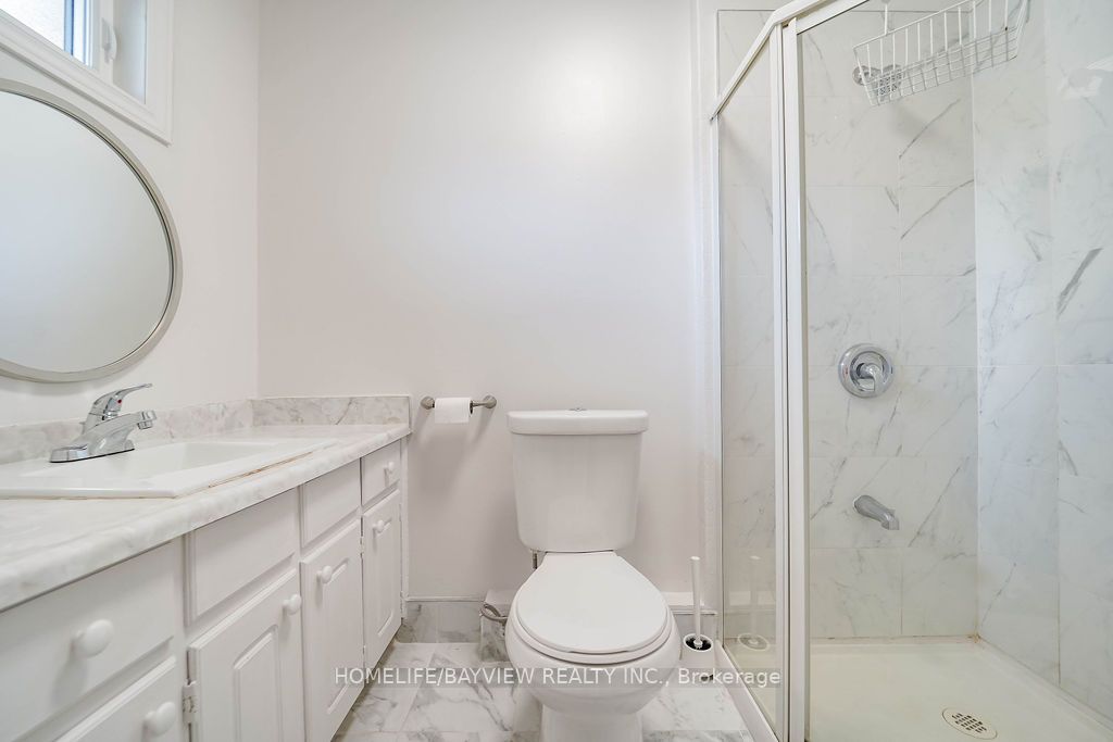 12 Poplar Cres, #34