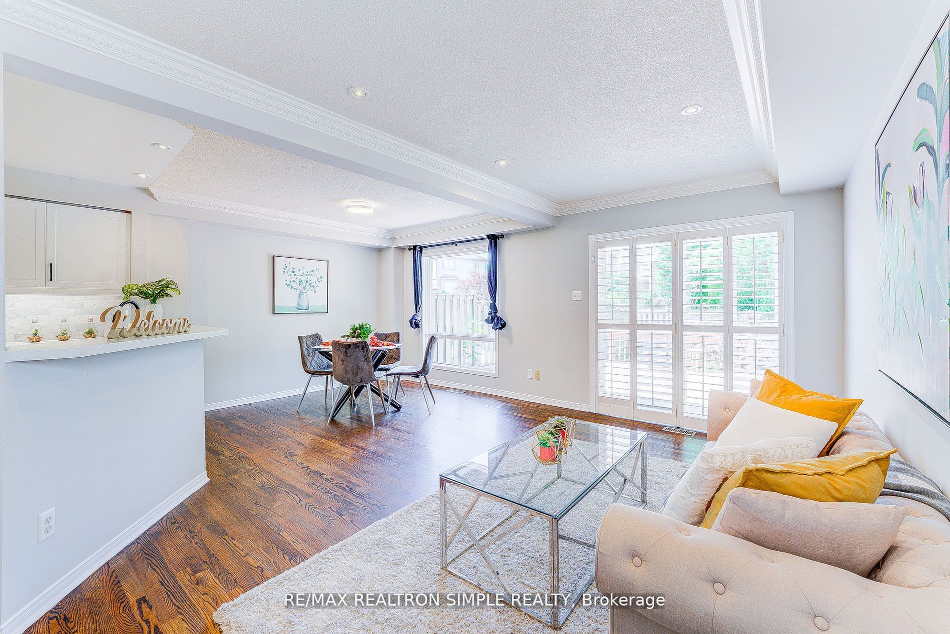 71 Schouten Cres