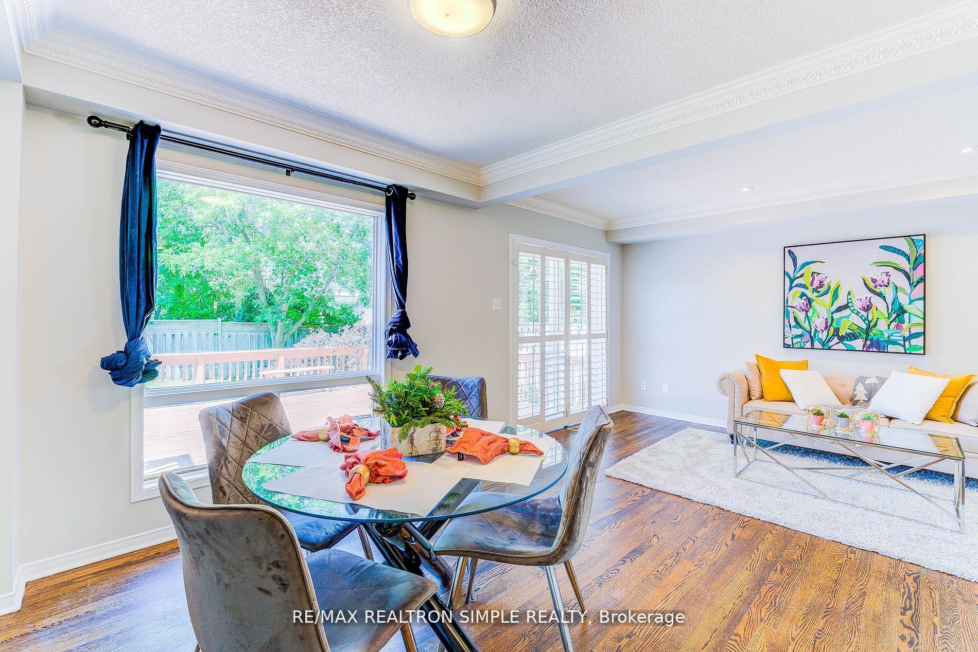 71 Schouten Cres