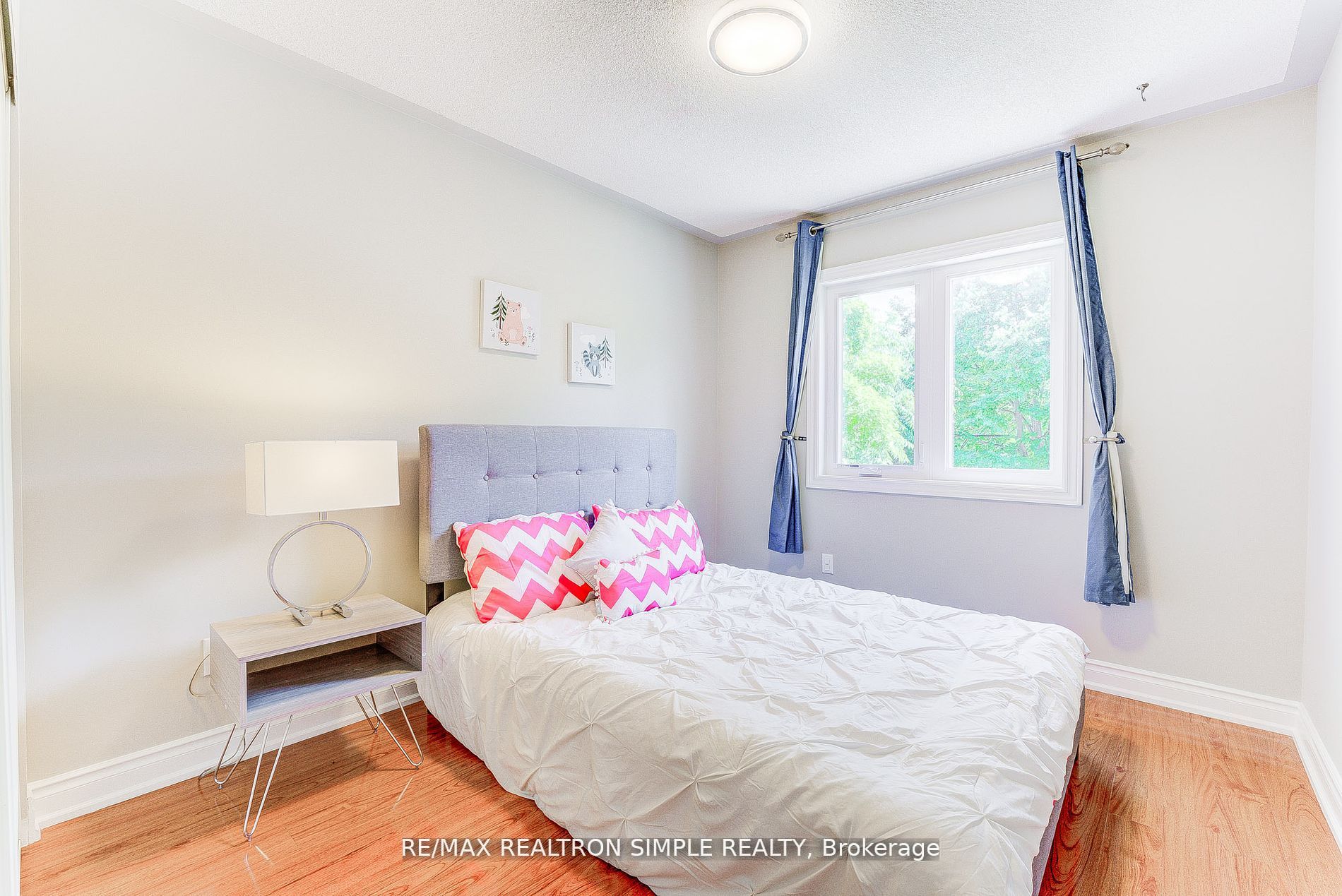 71 Schouten Cres