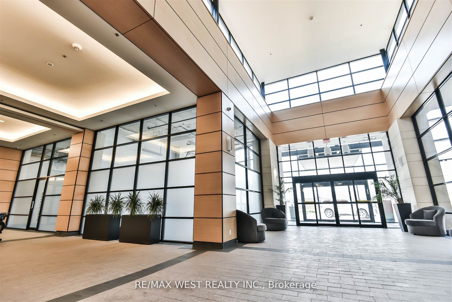 2900 Highway 7 Rd, #606