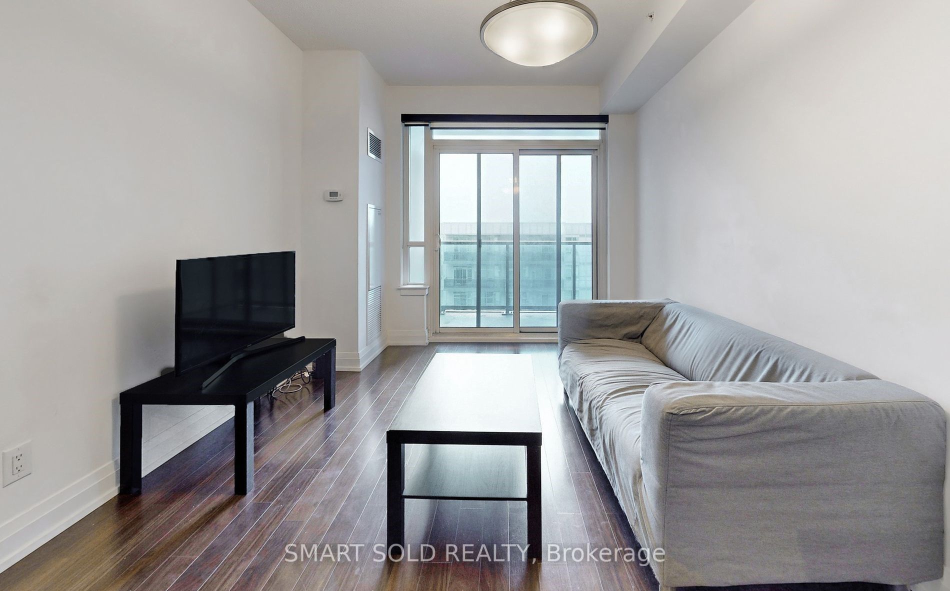 7165 Yonge St, #1110