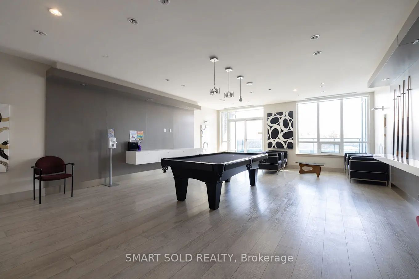 7165 Yonge St, #1110