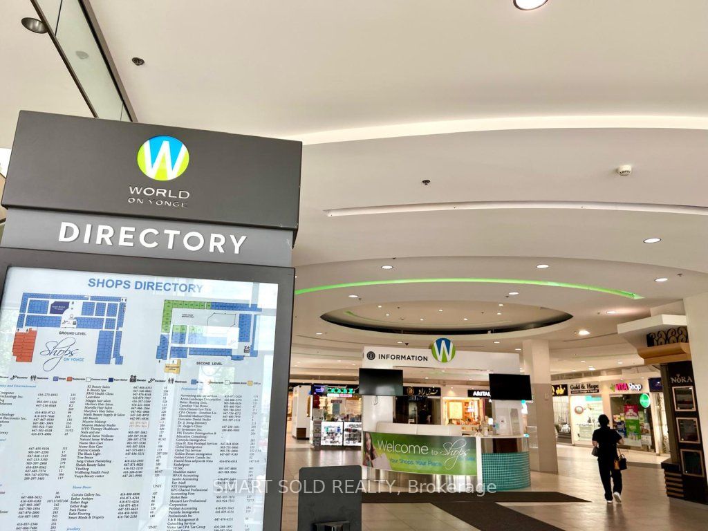 7165 Yonge St, #1110