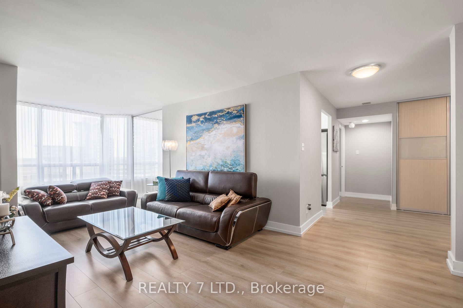 120 Promenade Circ, #909