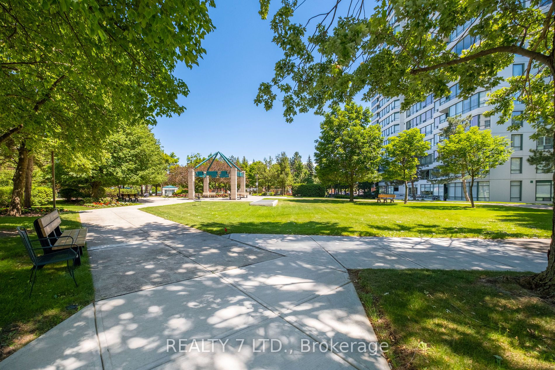 120 Promenade Circ, #909