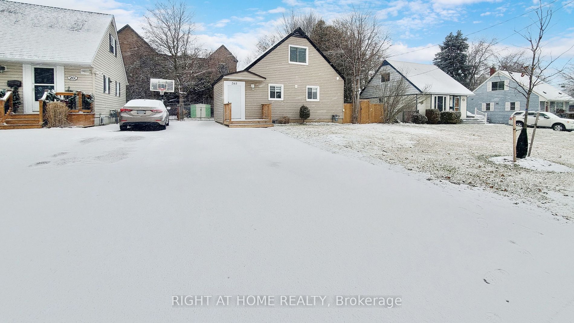 265 Andrew St
