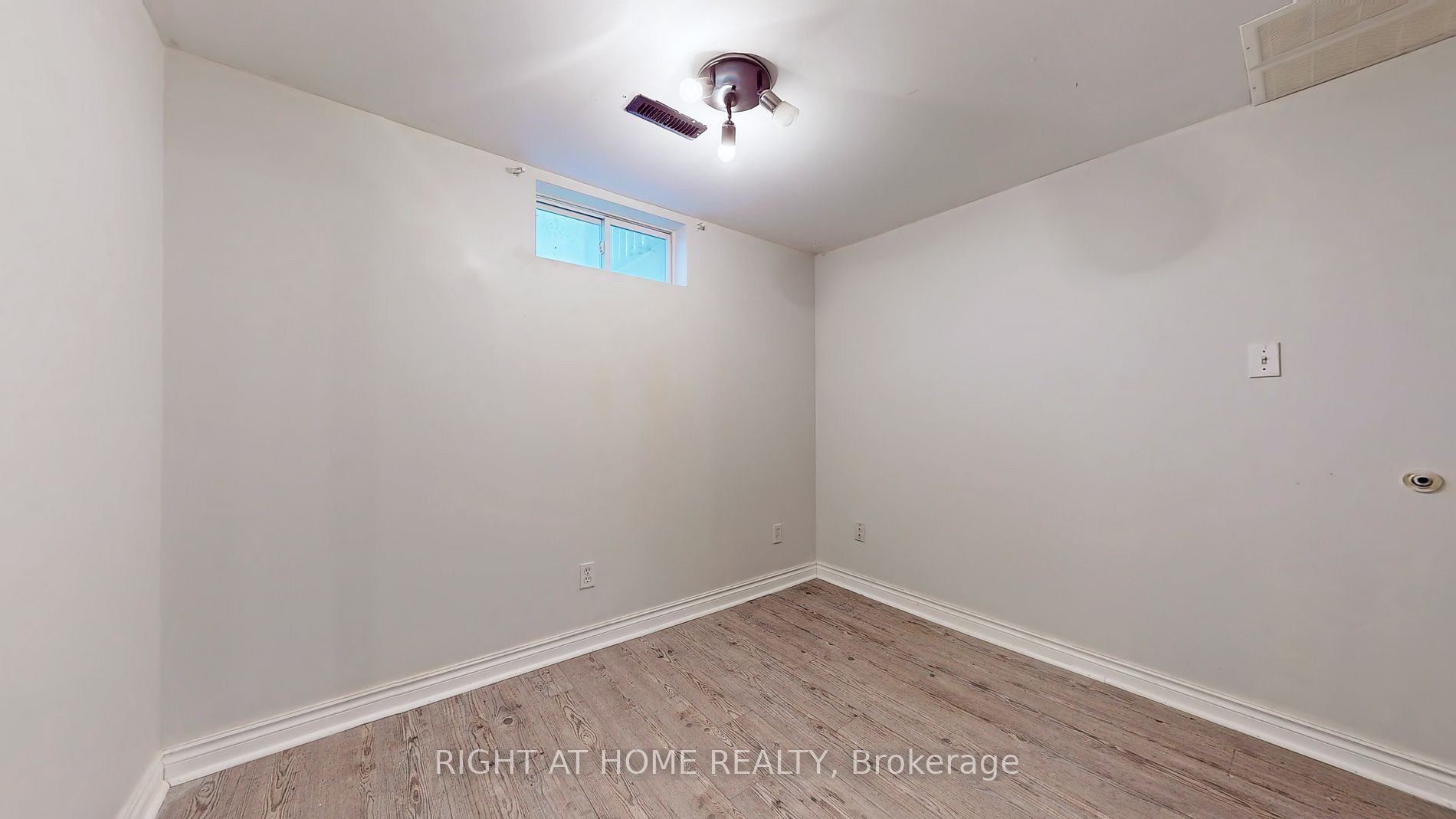 265 Andrew St