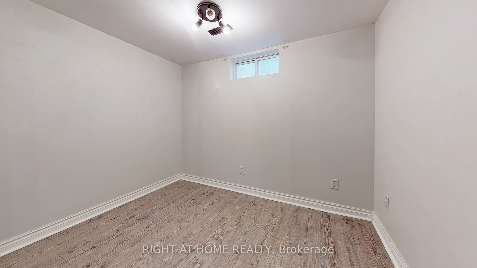 265 Andrew St