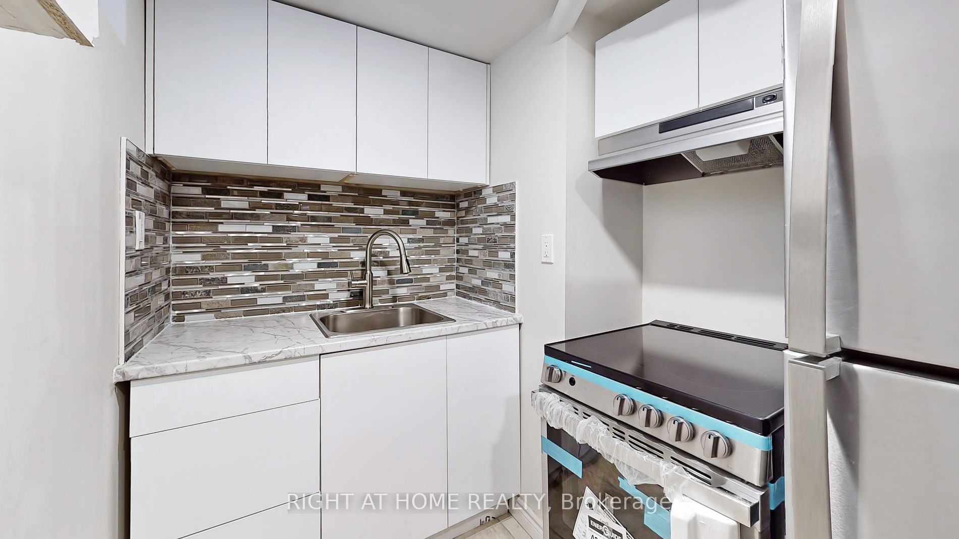265 Andrew St
