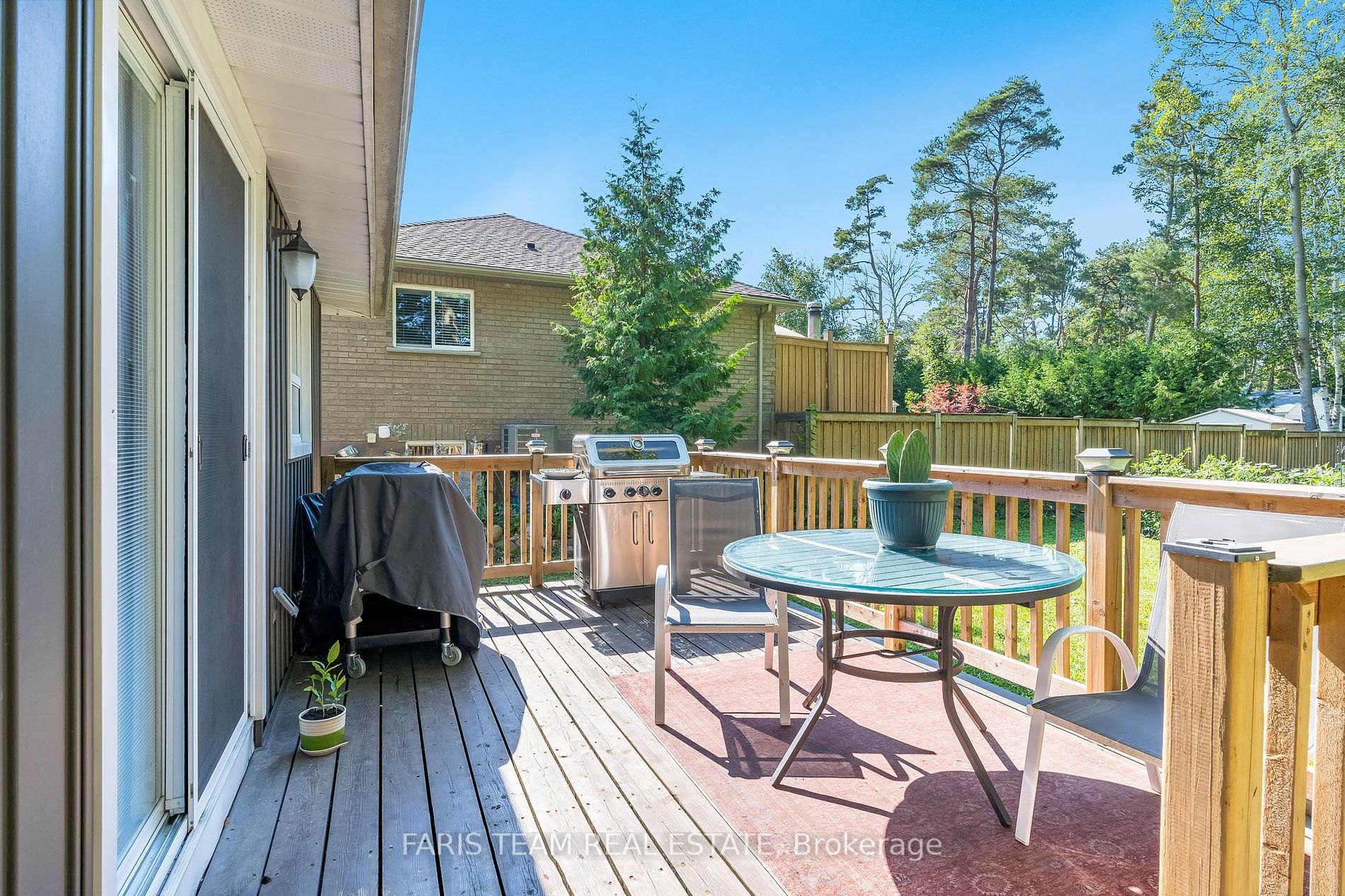 882 Kennedy Rd