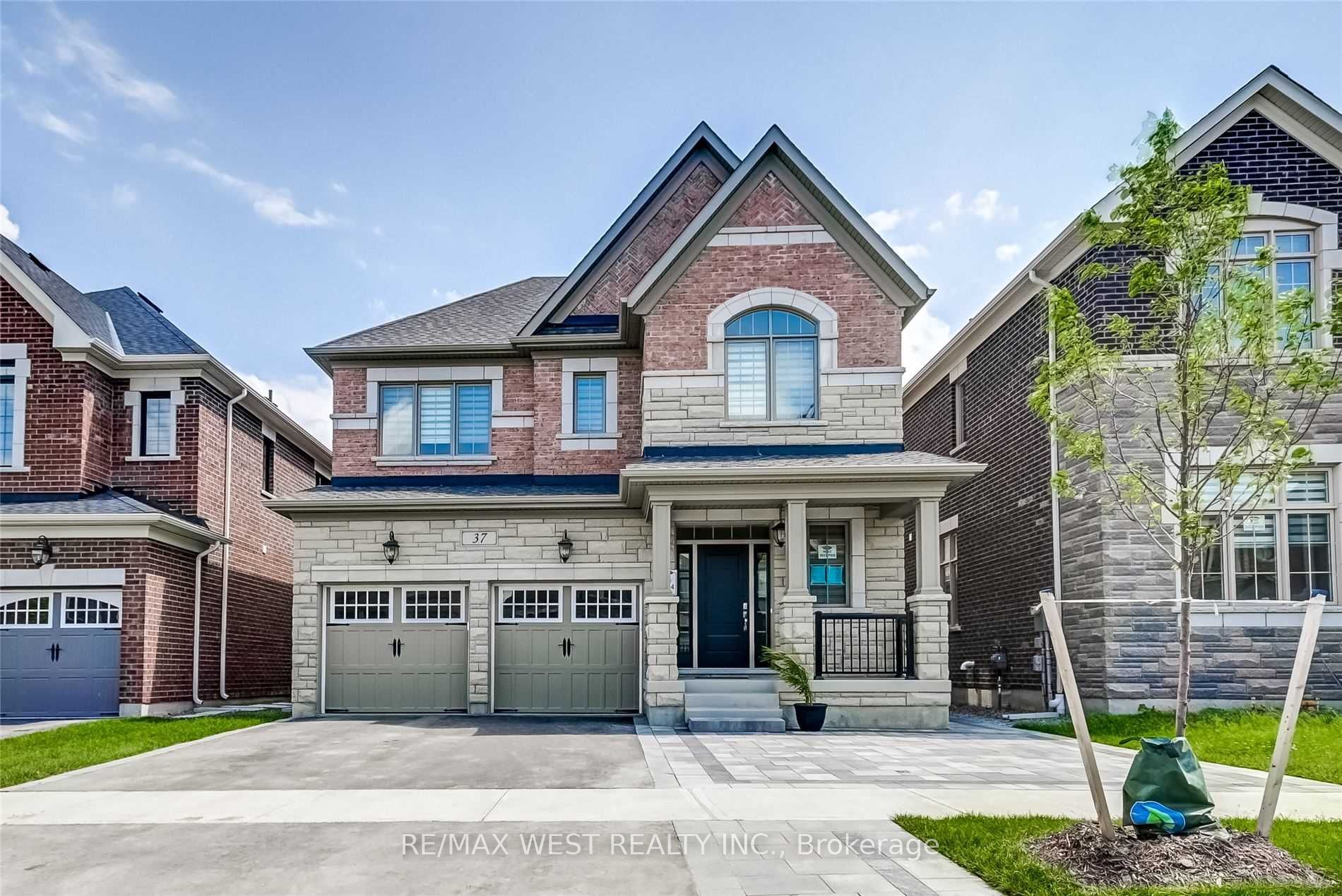 37 Chorus Cres