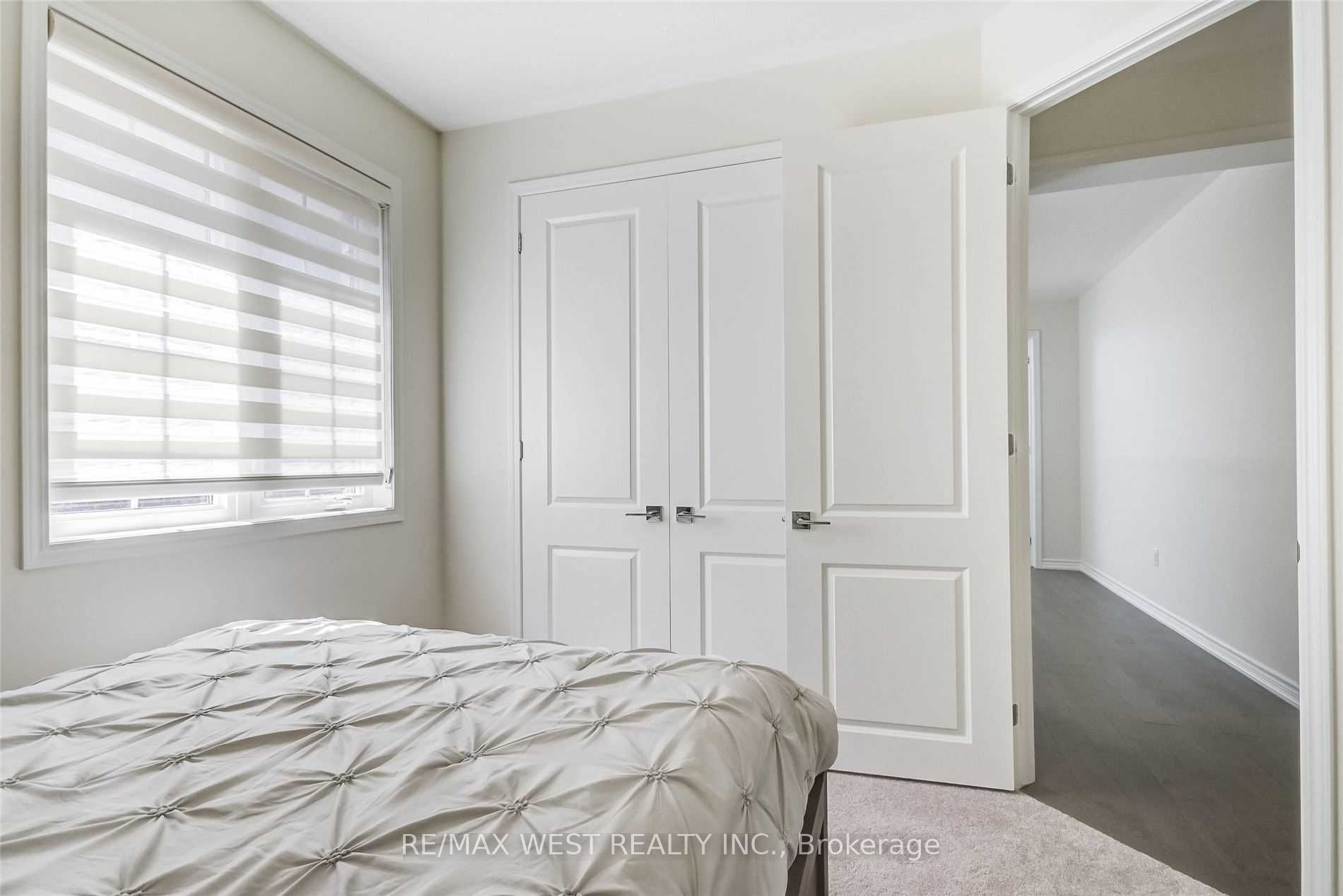 37 Chorus Cres