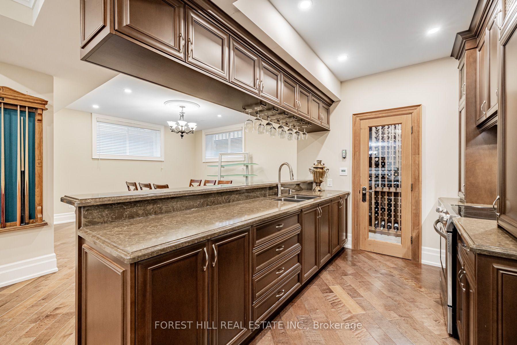 223 Crestwood Rd