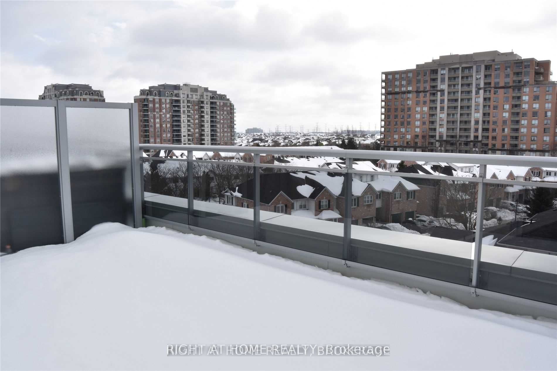 9199 Yonge St, #517